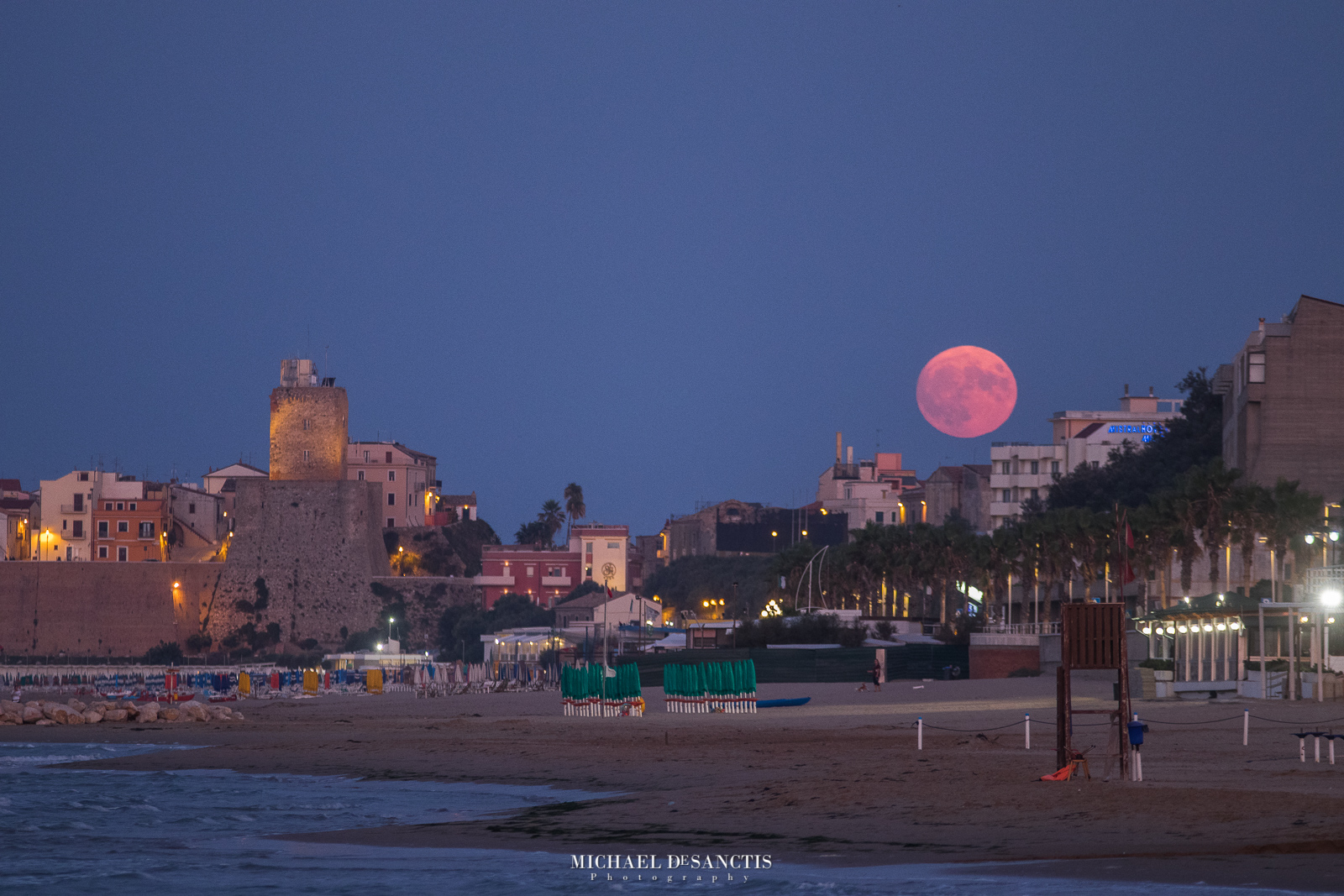 The Super Moon on Termoli
