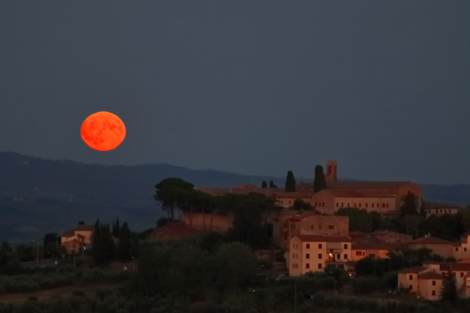 Luna rossa del 13 settembre 2019