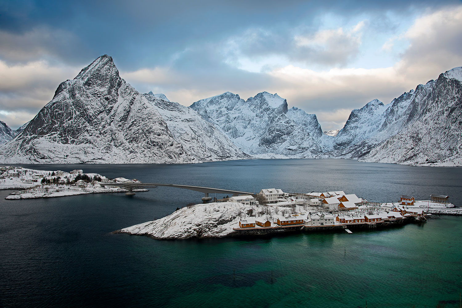 Villaggio di Sakrisoy in inverno