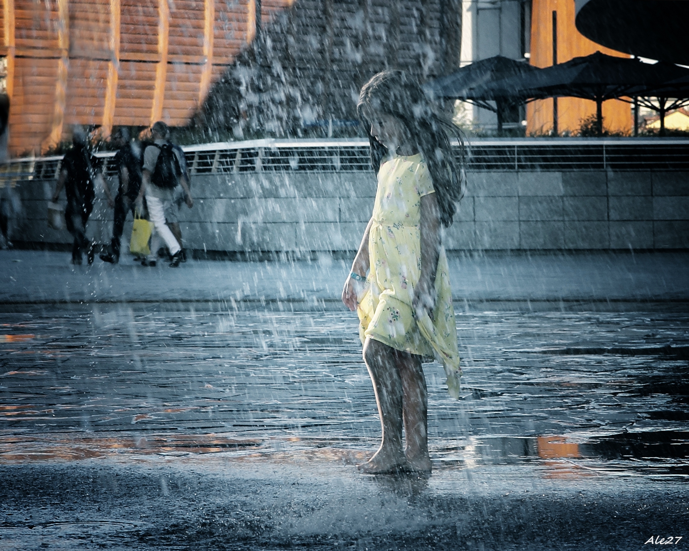 ... walking in the rain ...