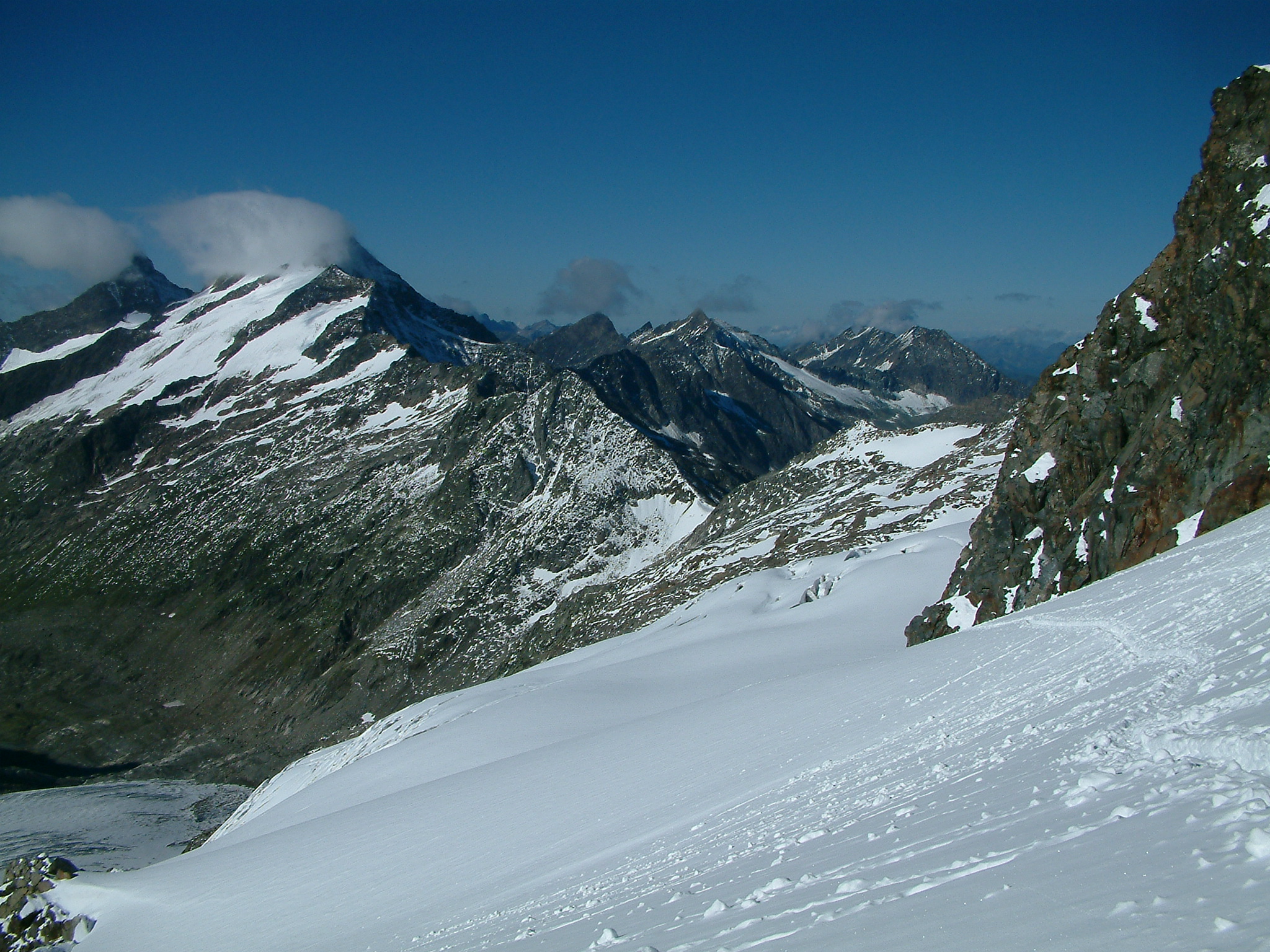 Peak of the Three Lords (towards the Red Lace of Predoi)