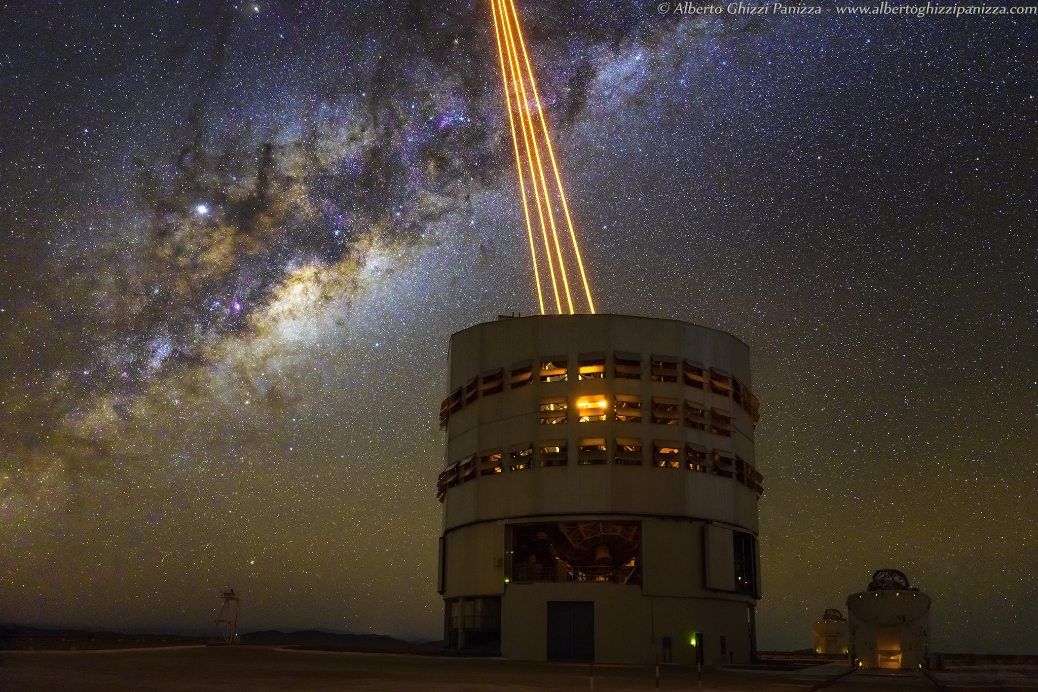 UT4 with active lasers