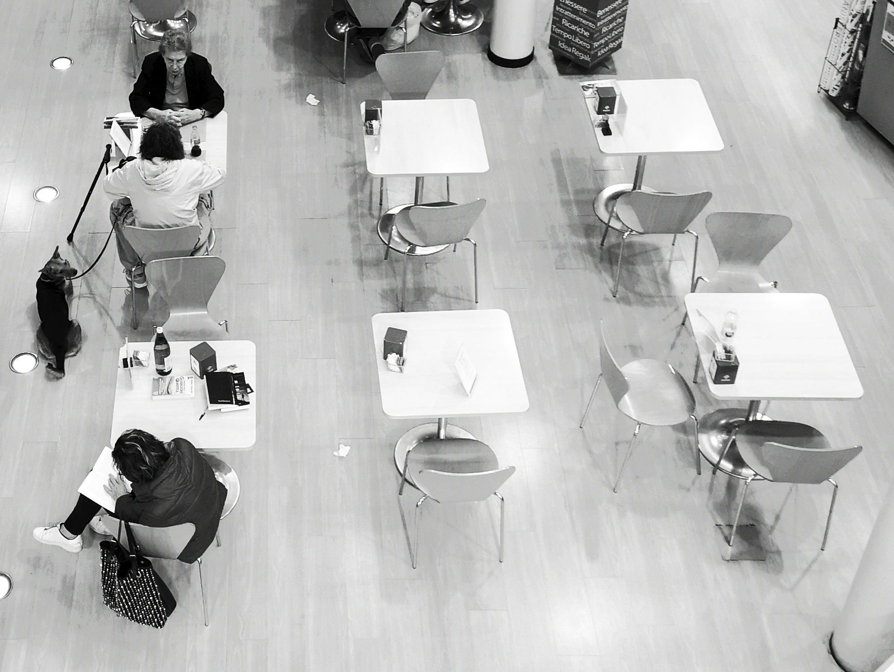 Una volta ogni tanto