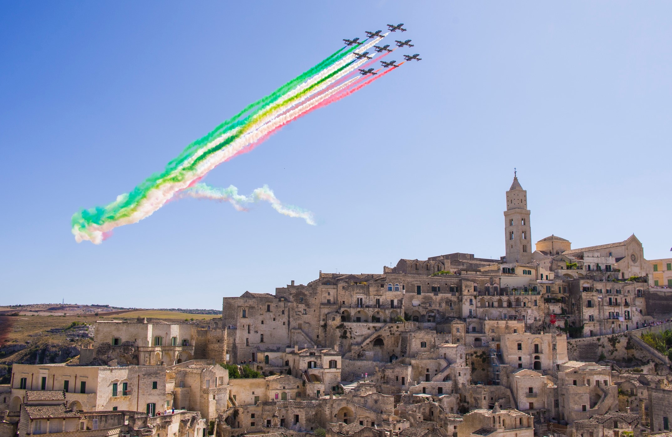 Tricolour Arrows in Matera