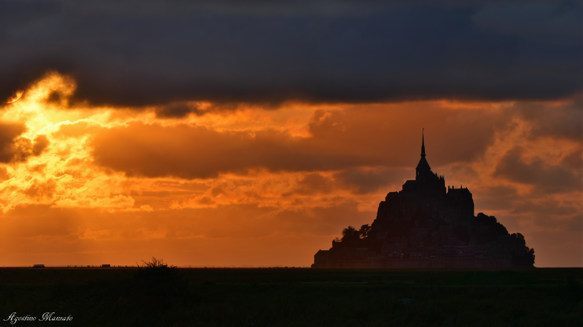 Il sole bacia Mont Saint Michel