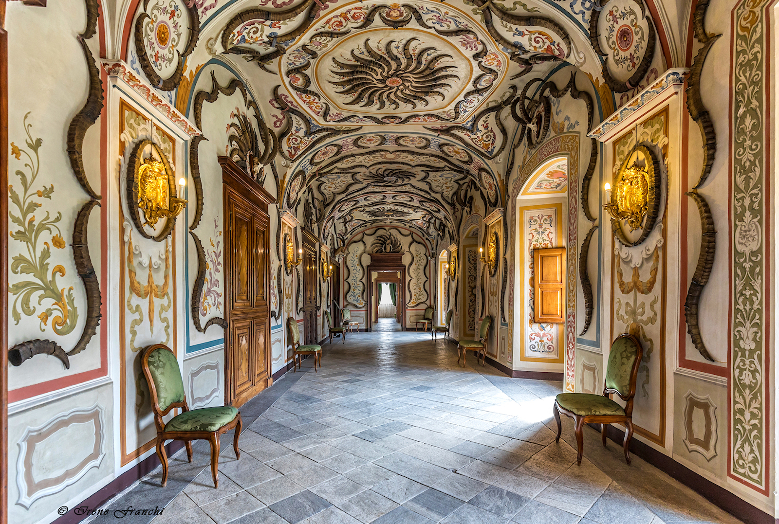 Castello Reale di Sarre - la galleria dei trofei