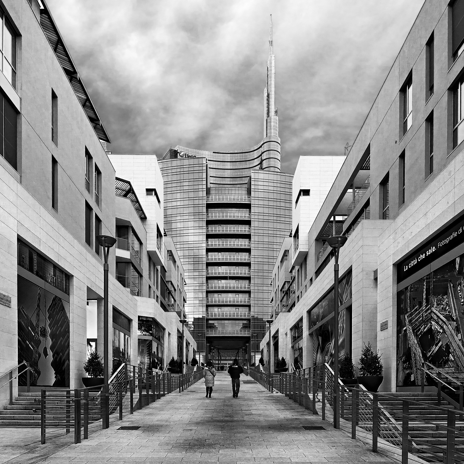 Milan - Porta Nuova Garibaldi