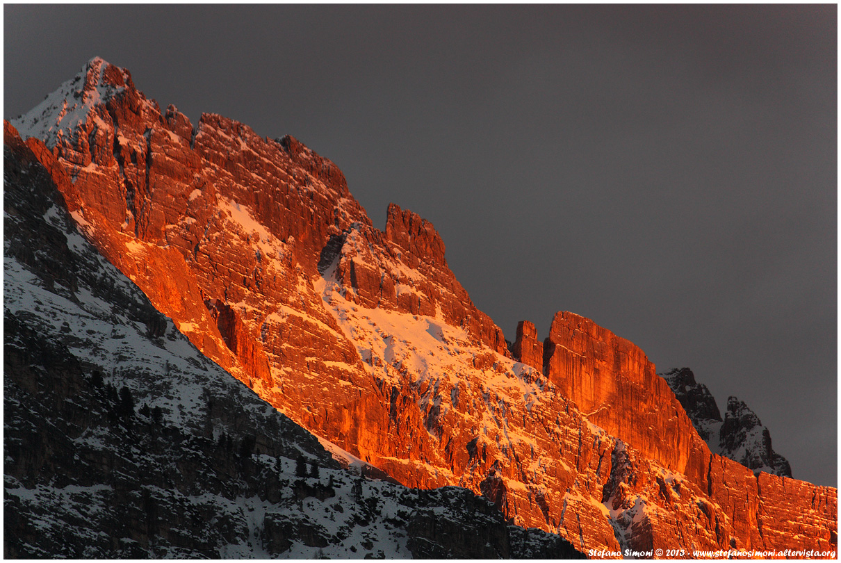Red dolomites