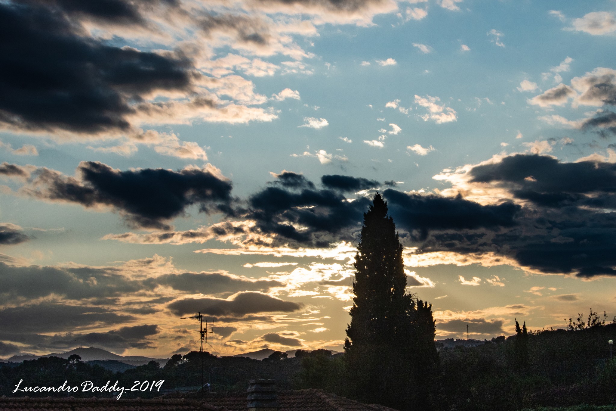 Al calar del Sole i sogni e le speranze in un'onda