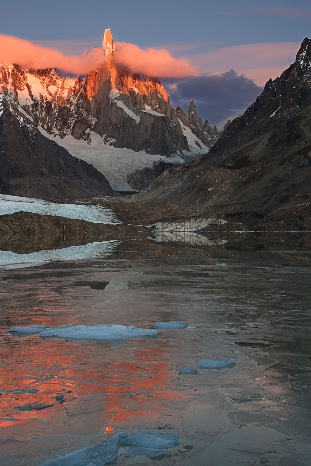 Cerro Torre all'alba - Argentina