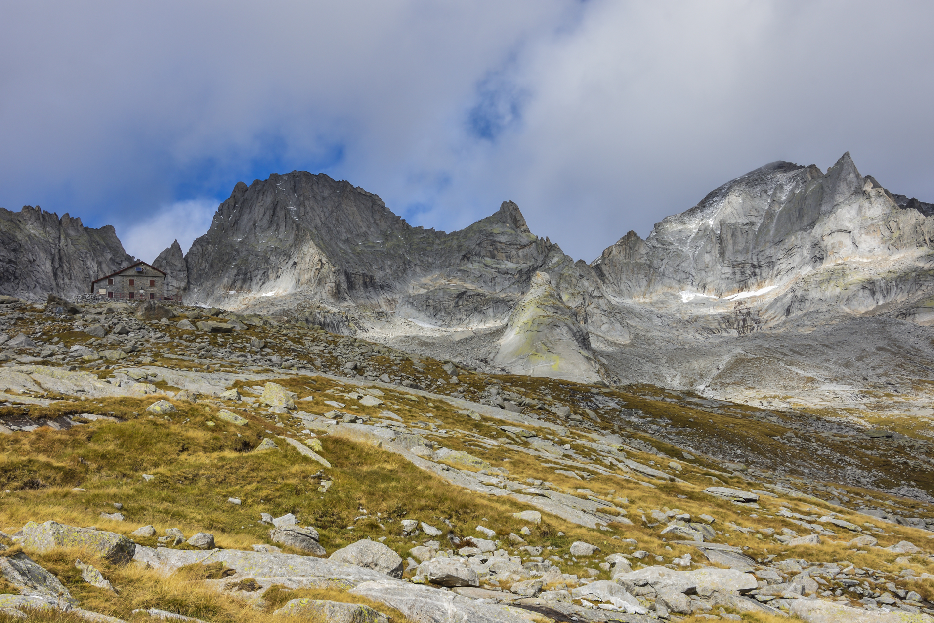 rif.Giannetti con i guardiani Badile e Cengalo