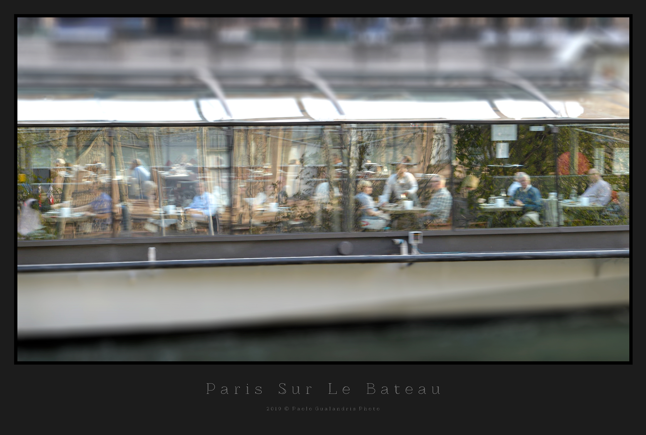 Paris Sur Le Bateau