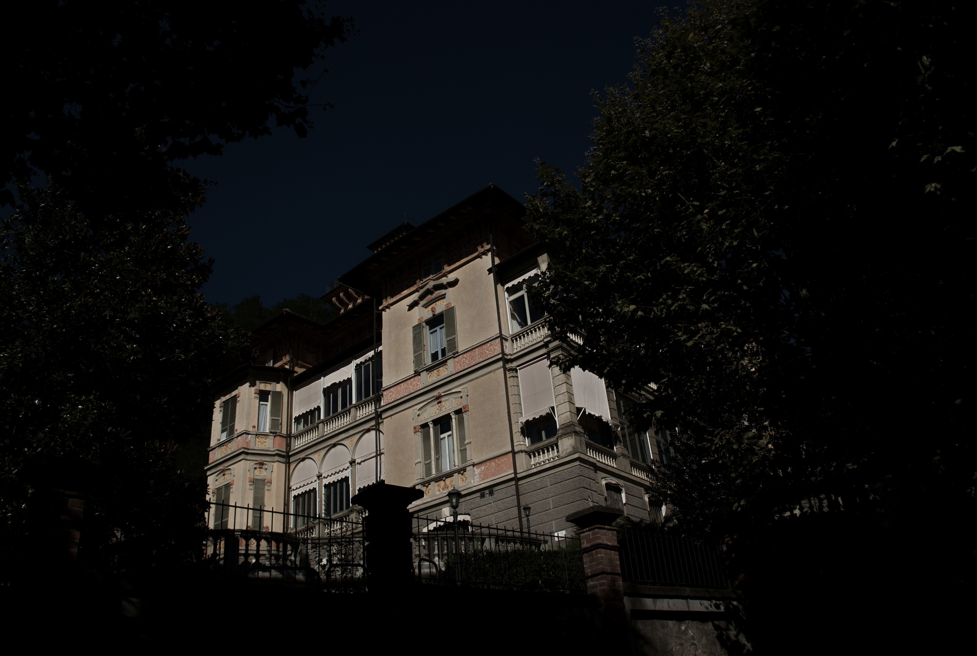 Waiting for the darkness