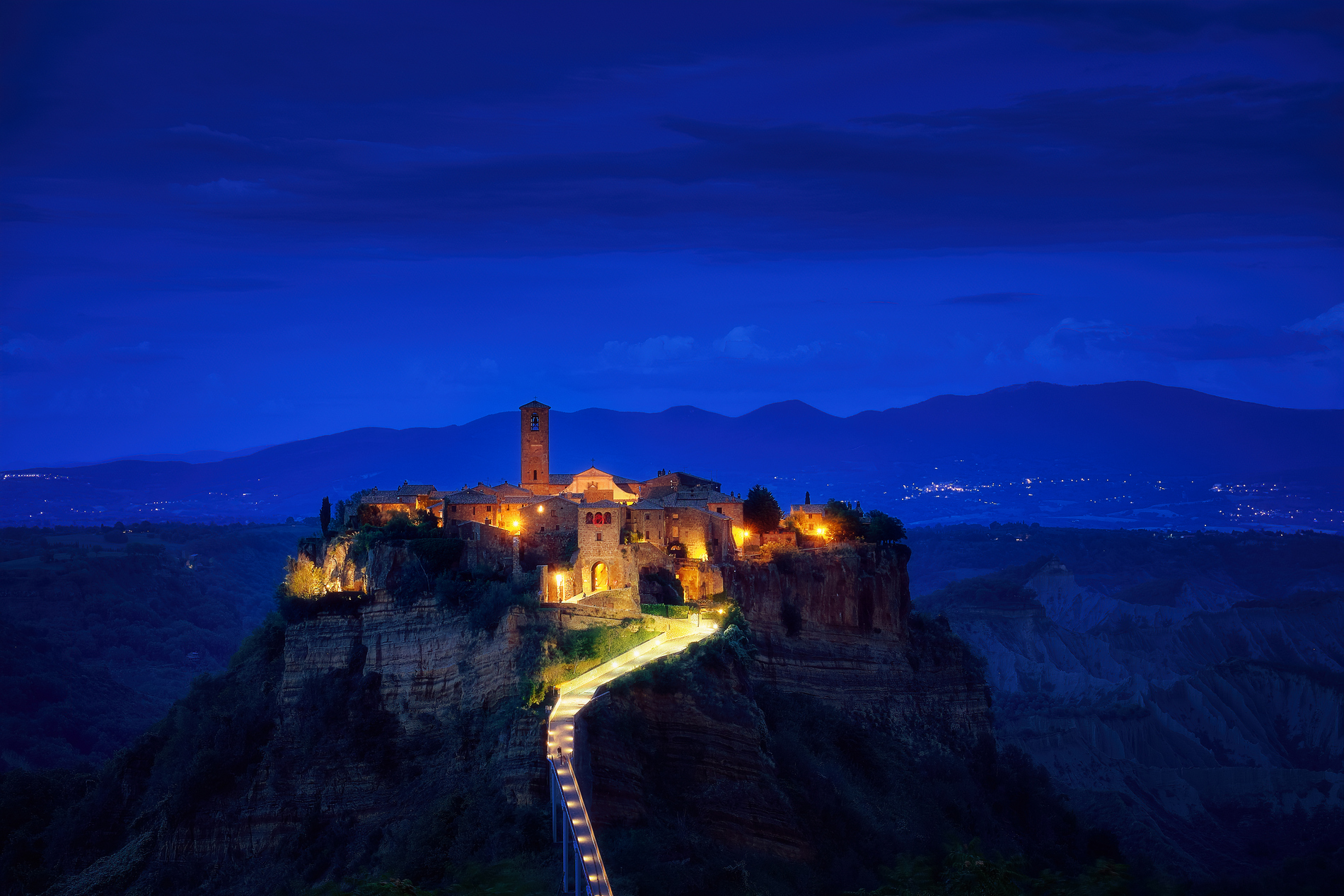 Crepuscolo a Civita