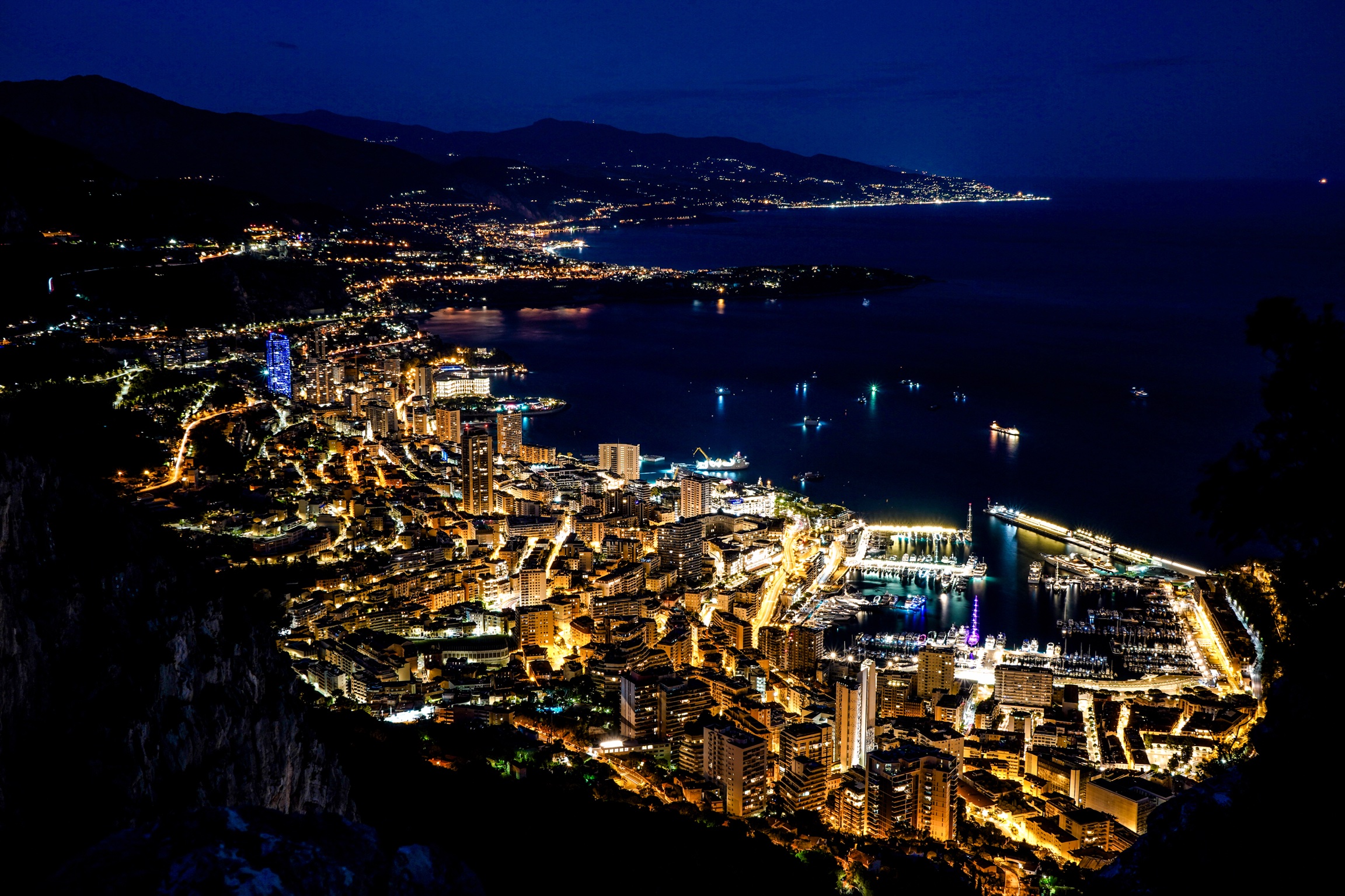 Monte-Carlo by night