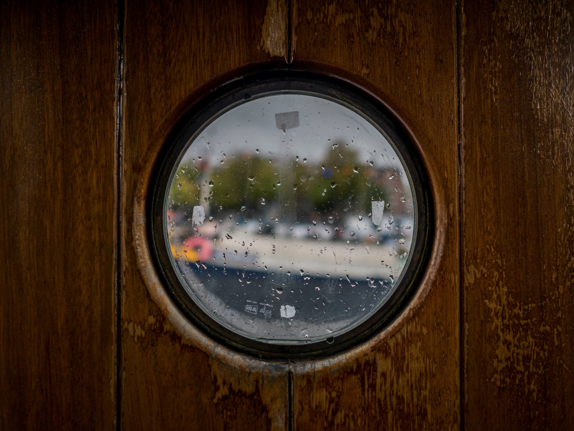 And I look at the world from an oblo