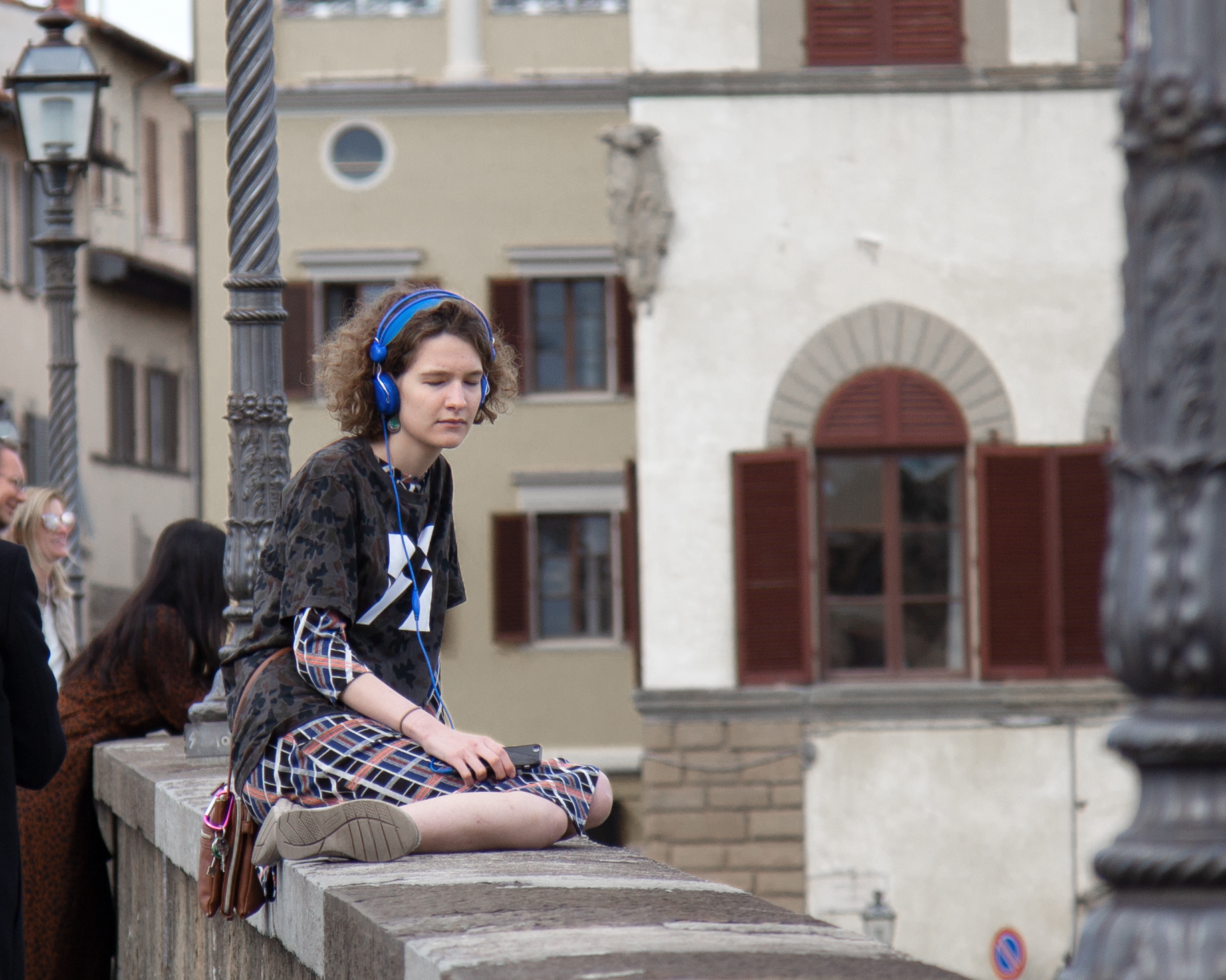 Ragazza con le cuffie