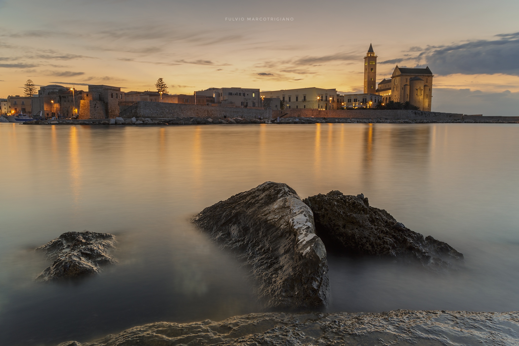 Riflessi di luce al tramonto