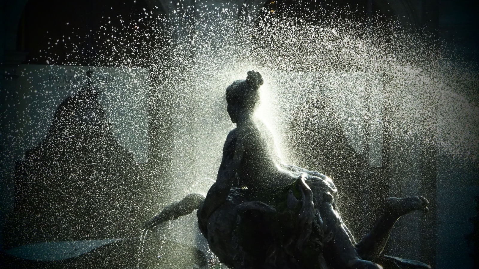 Fontana  Piazza esedra roma