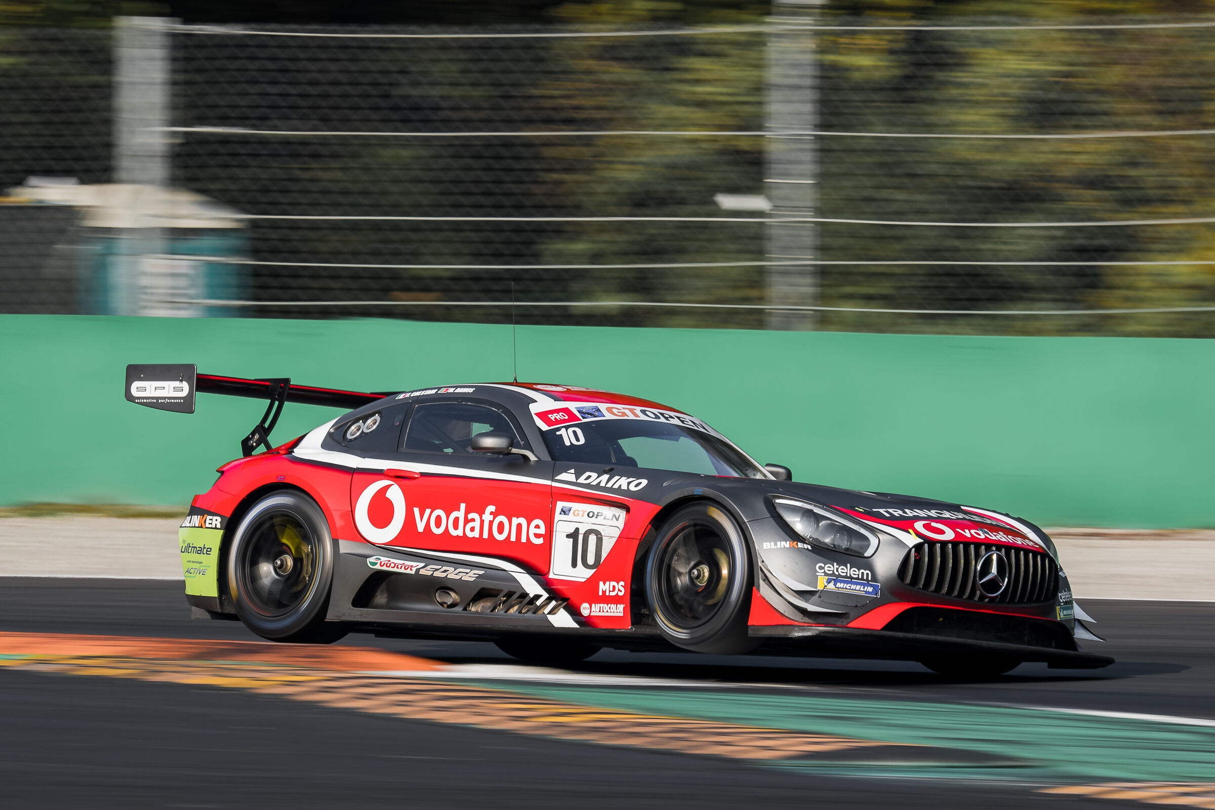 Saltando sui cordoli #2