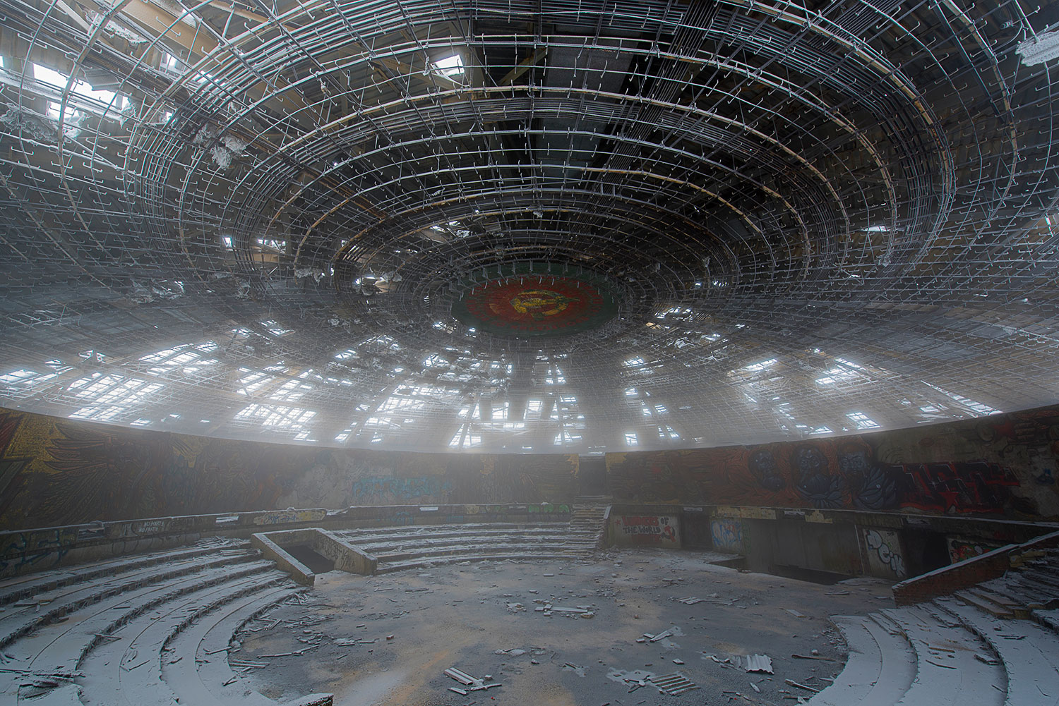 L'Enterprise - Buzludzha Bulgaria