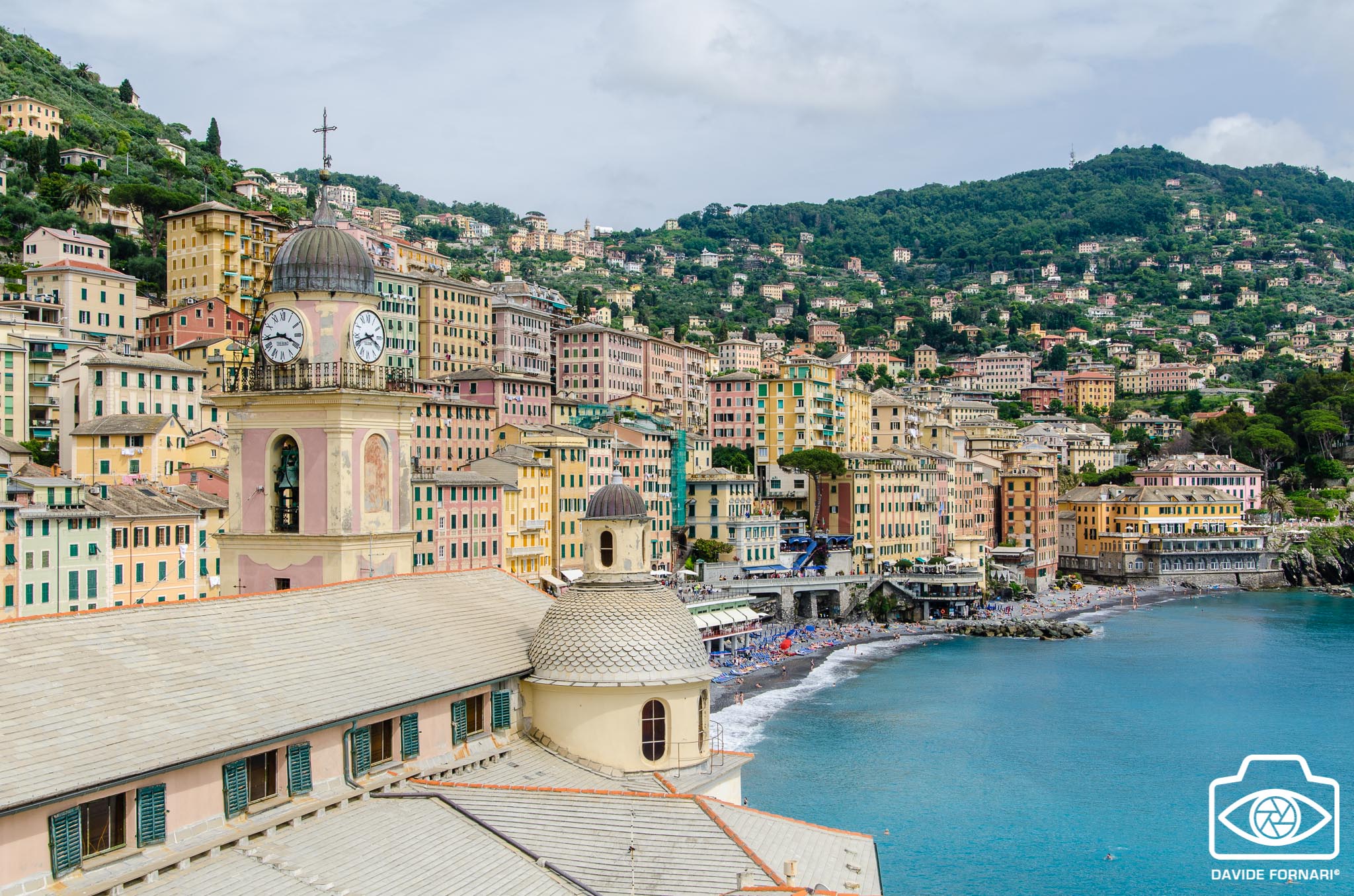 Camogli a picco sul mare