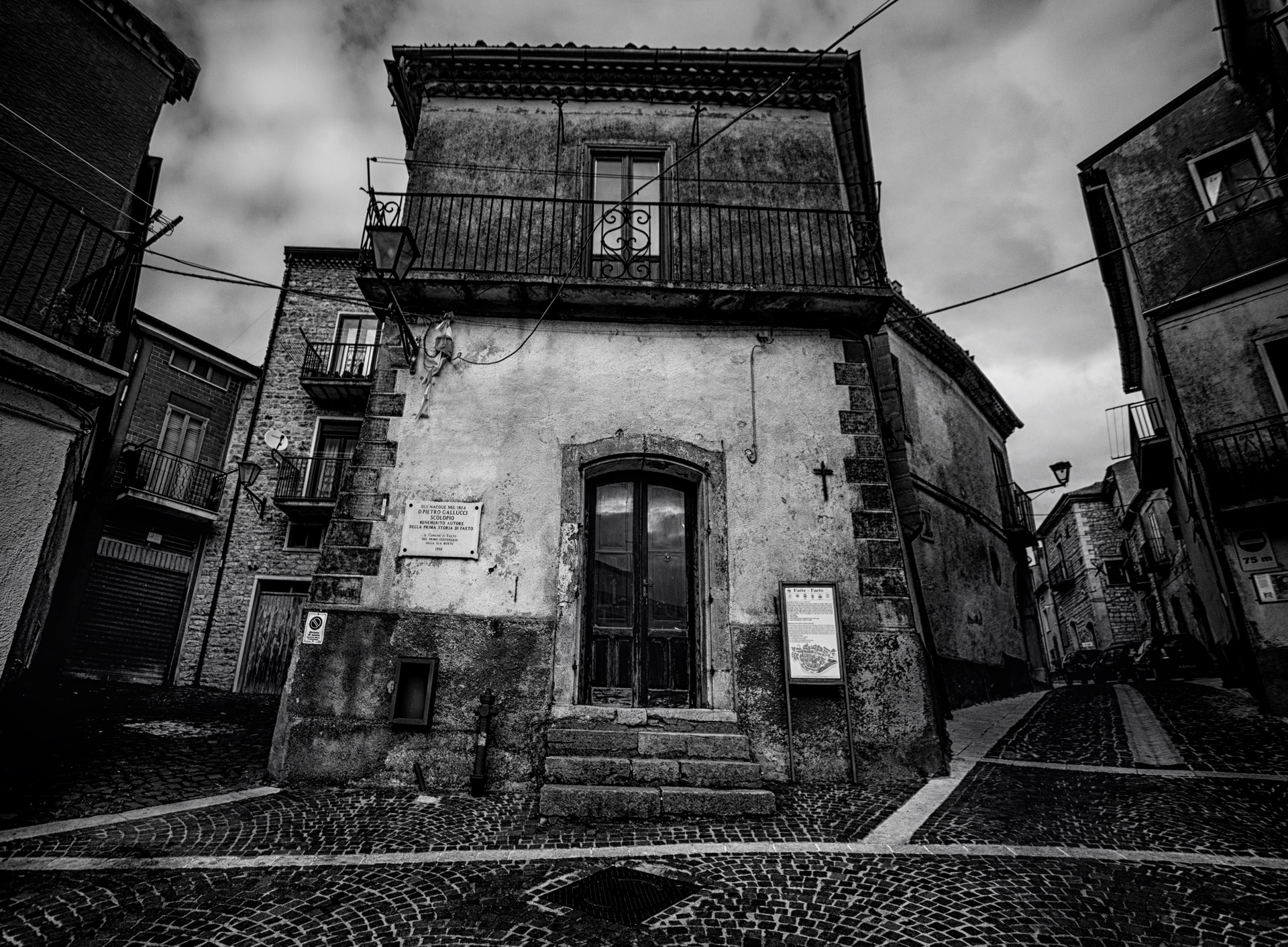 A stone to D. Pietro Gallucci Scolopio.