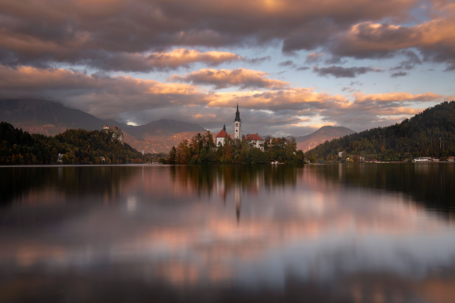 Lago di Bled al tramonto