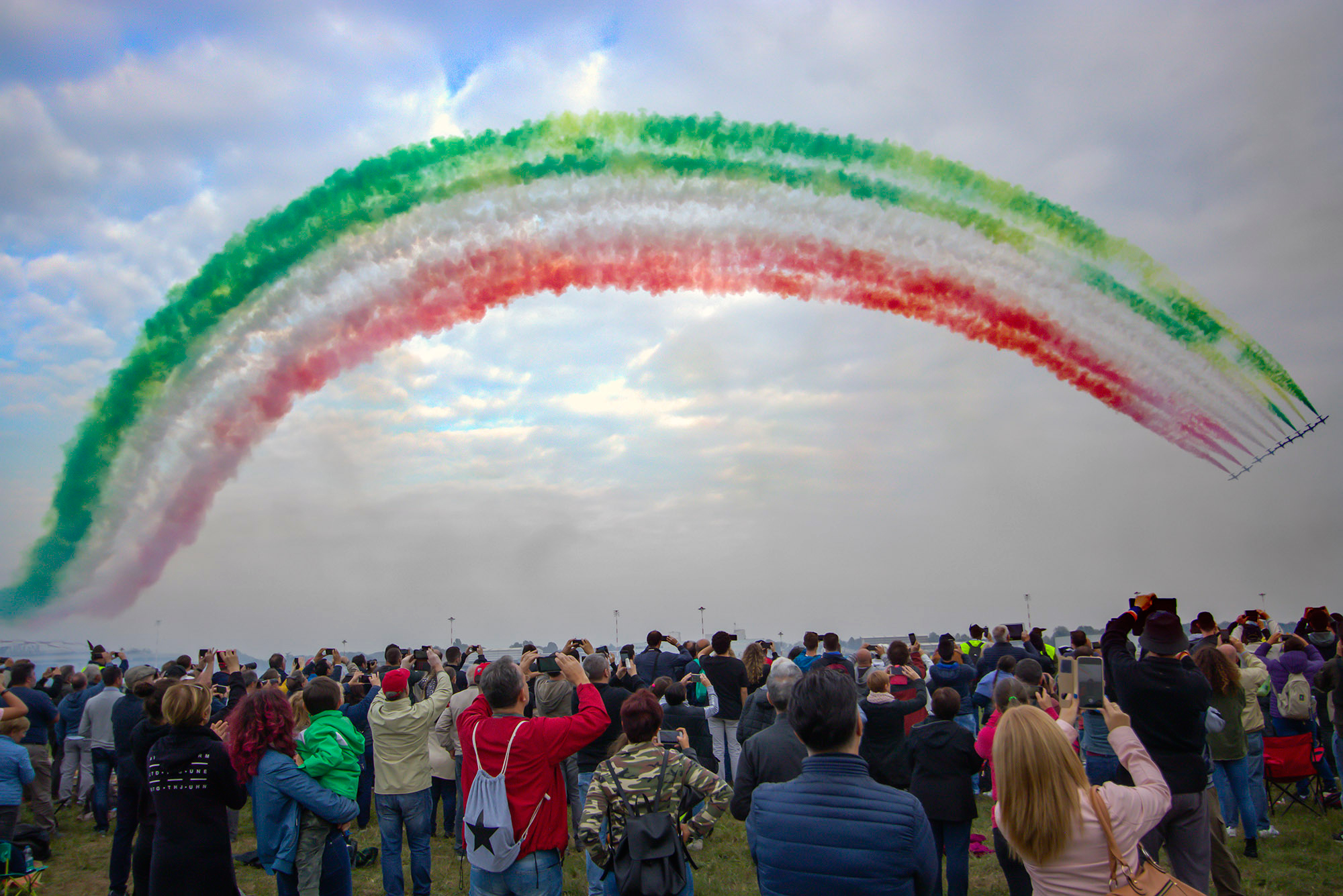 Tricolor Arrows in Linate