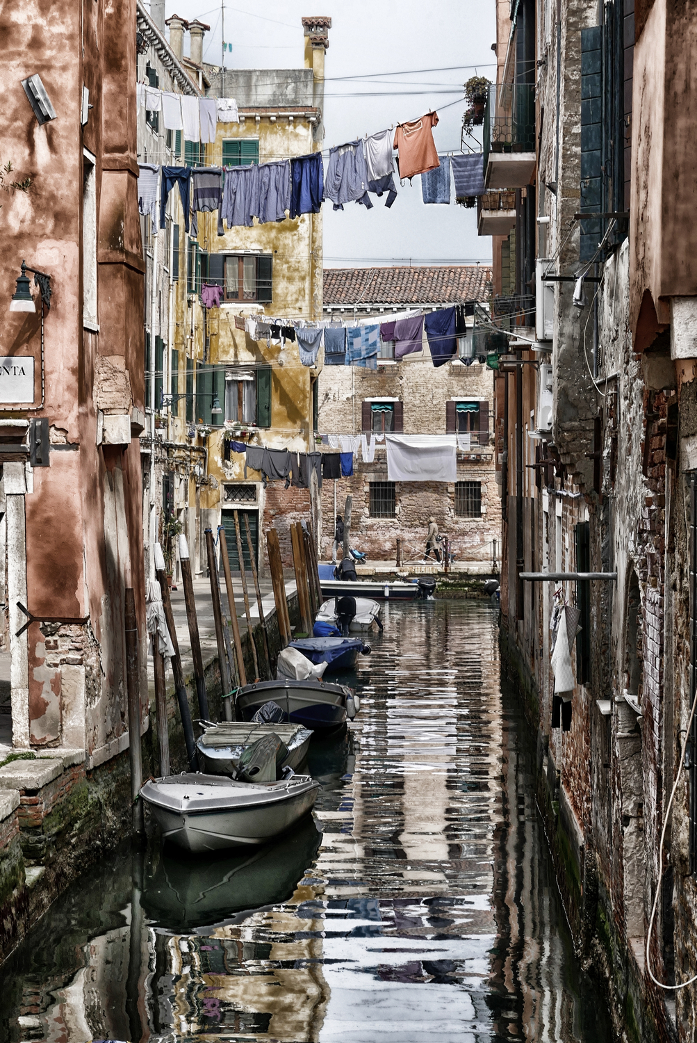 As in Venice we dry the clothes