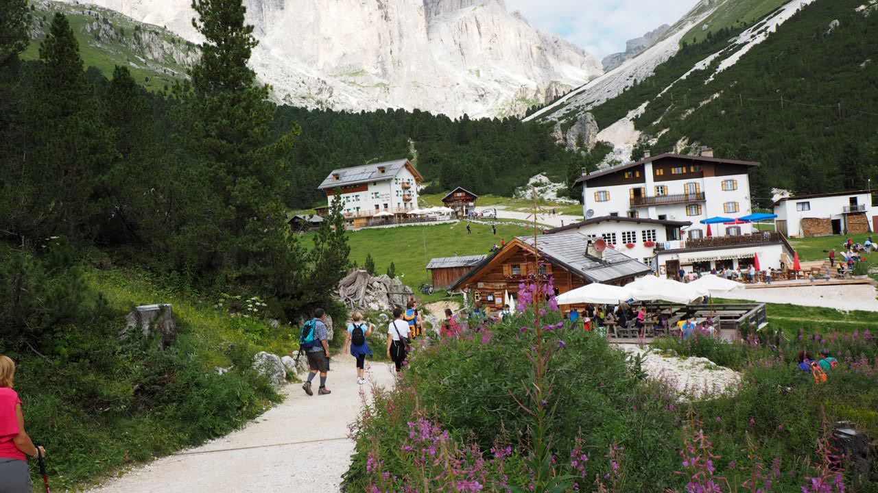 Gardeccia refuge area