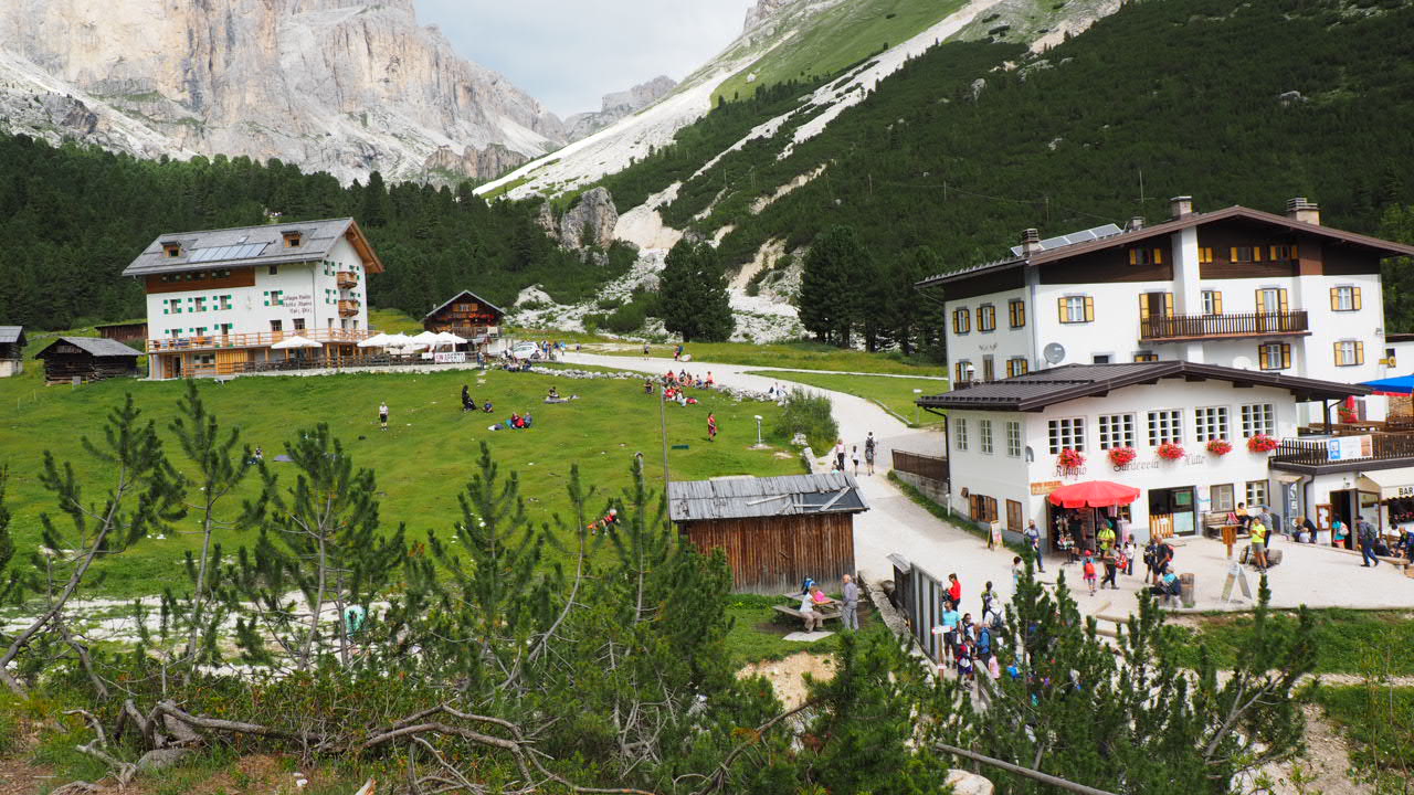 Gardeccia refuge area