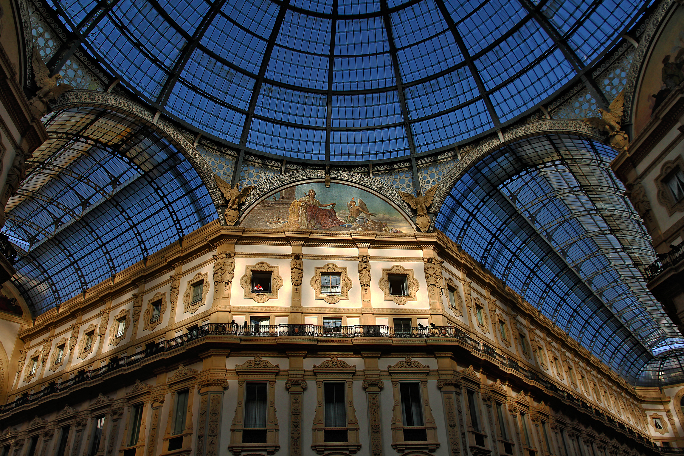 prime luci di un nuovo giorno in Galleria