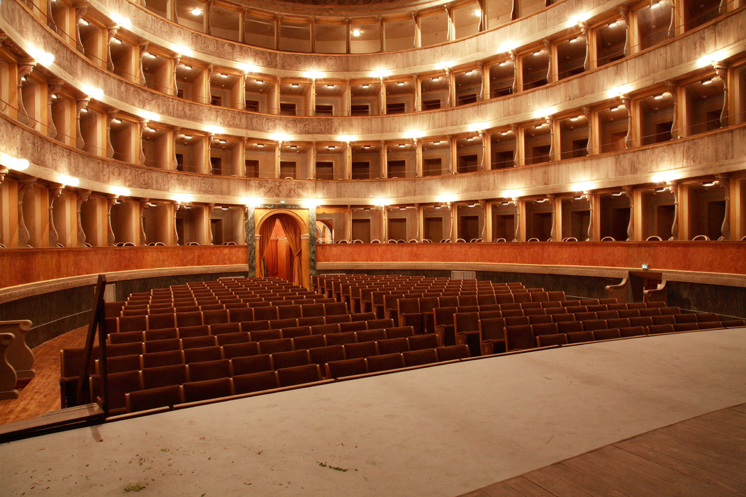 bergamo alta - the social theater (the stage)