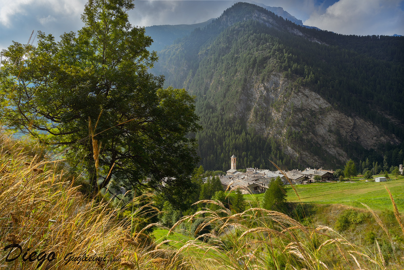 Paesini tra le montagne VAL varaita (Cuneo)
