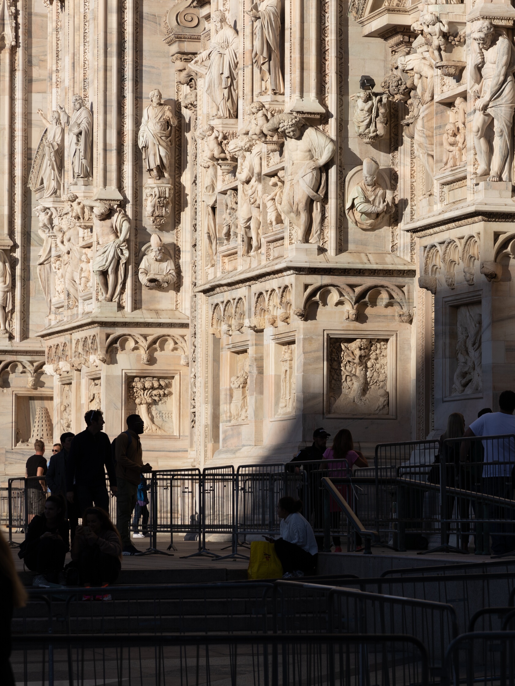 The entrance of tourists