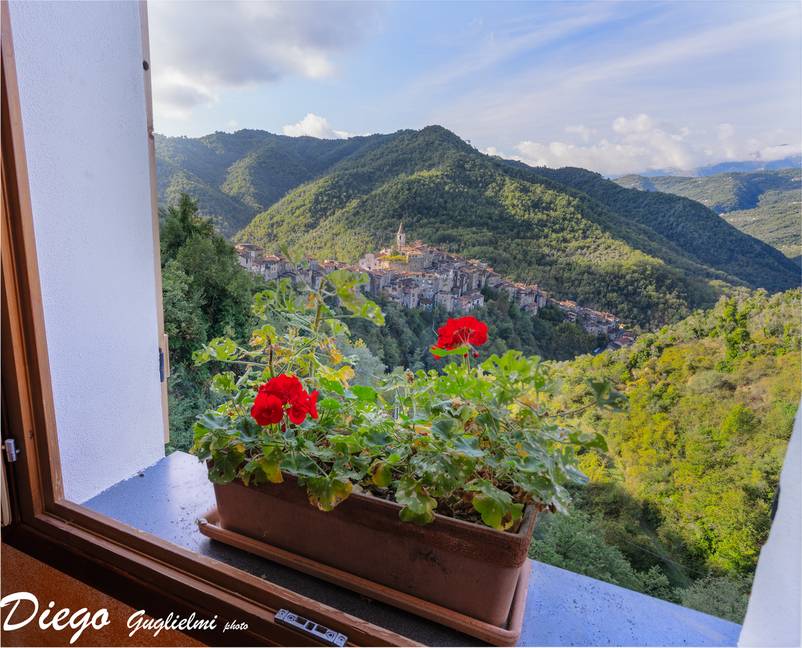 ...dalla finestra di casa . Apricale (im)