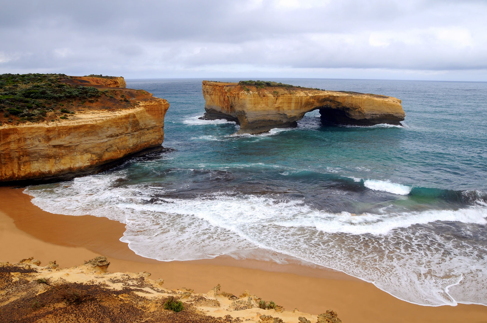 Bay of Island, London Bridge