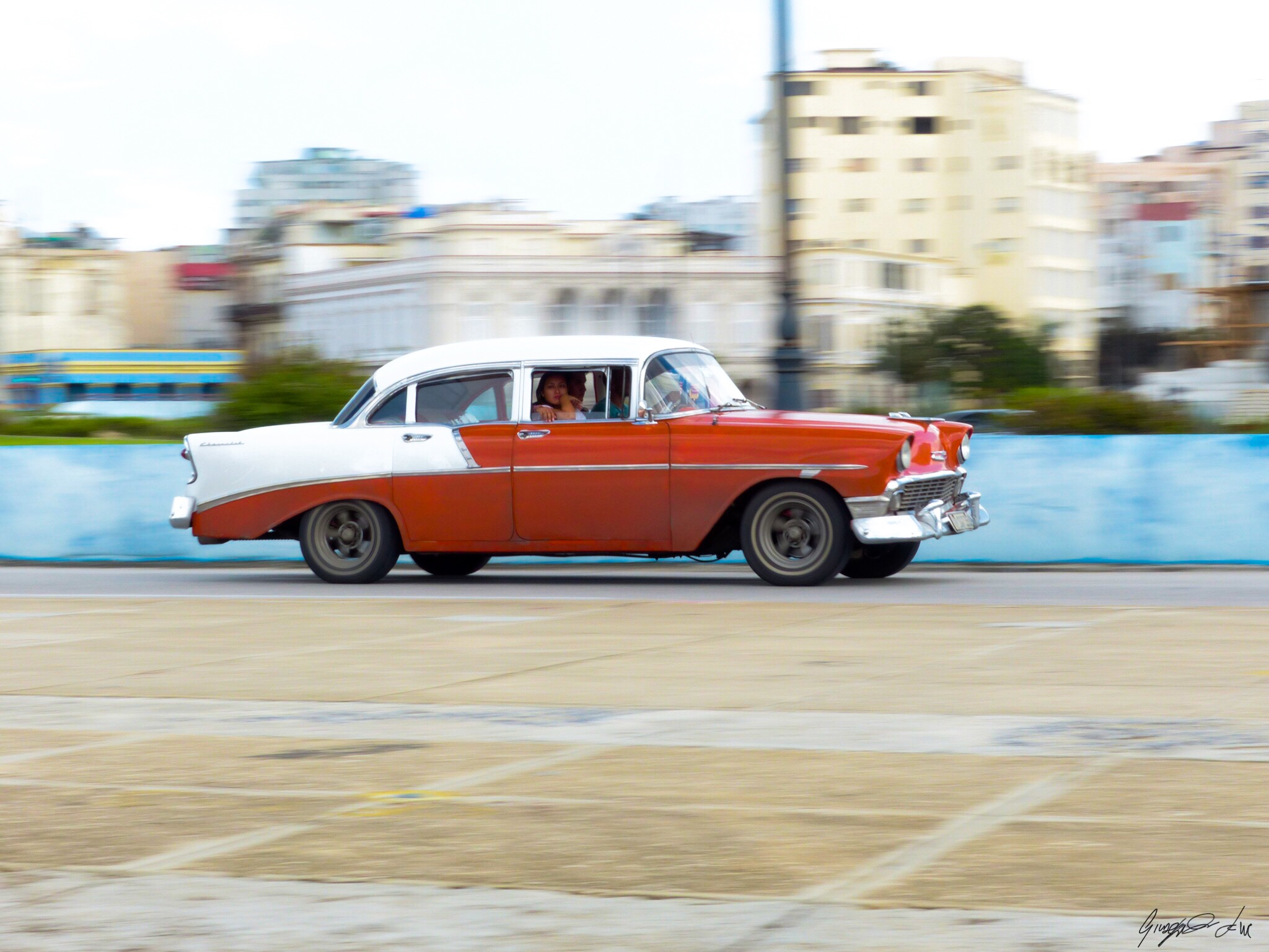 Old car cuba panning