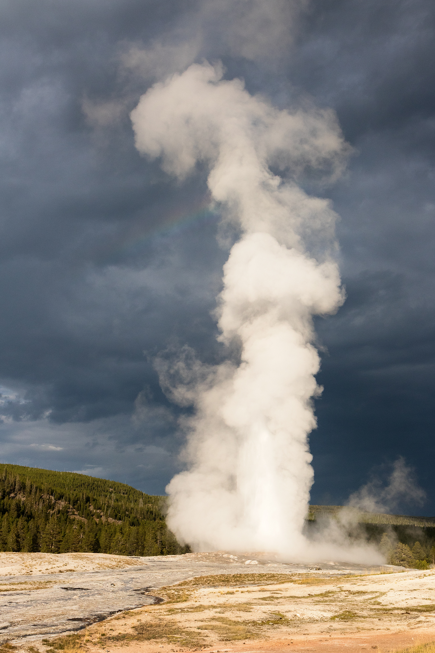 Sunrise - yellowstone