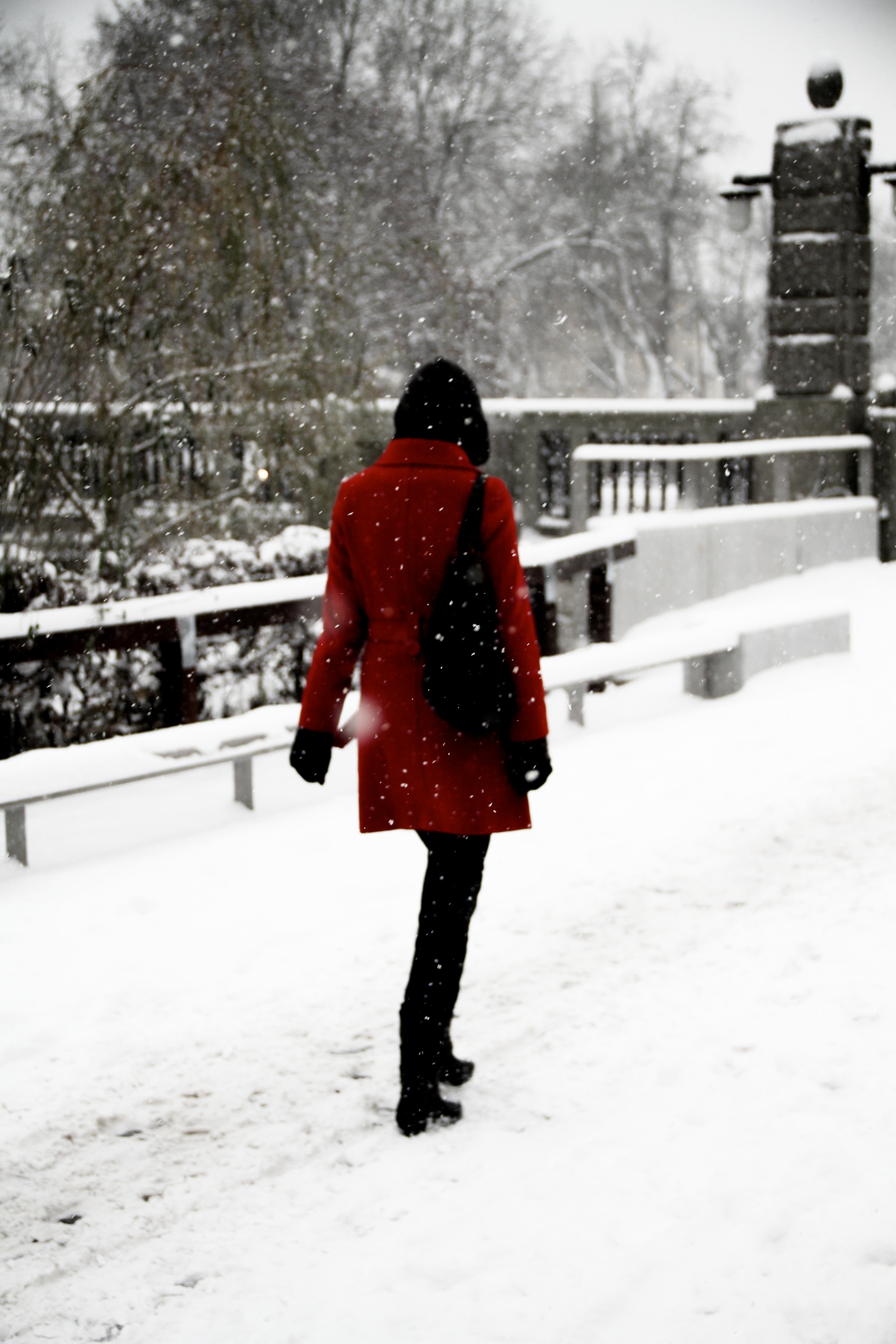 Un caldo cappotto rosso