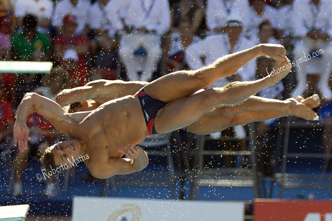 Synchronicity in foveon's time