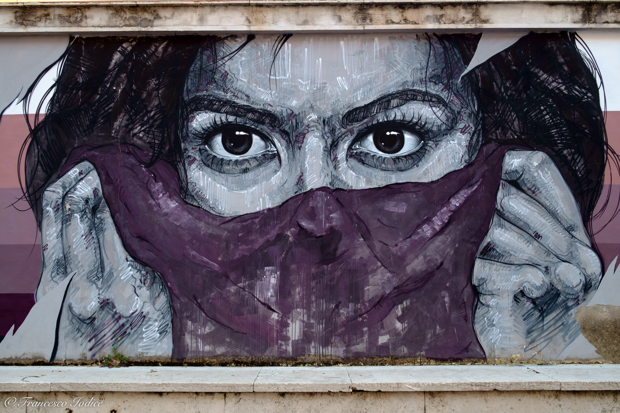Stop the violence against the woman, street art Gaeta