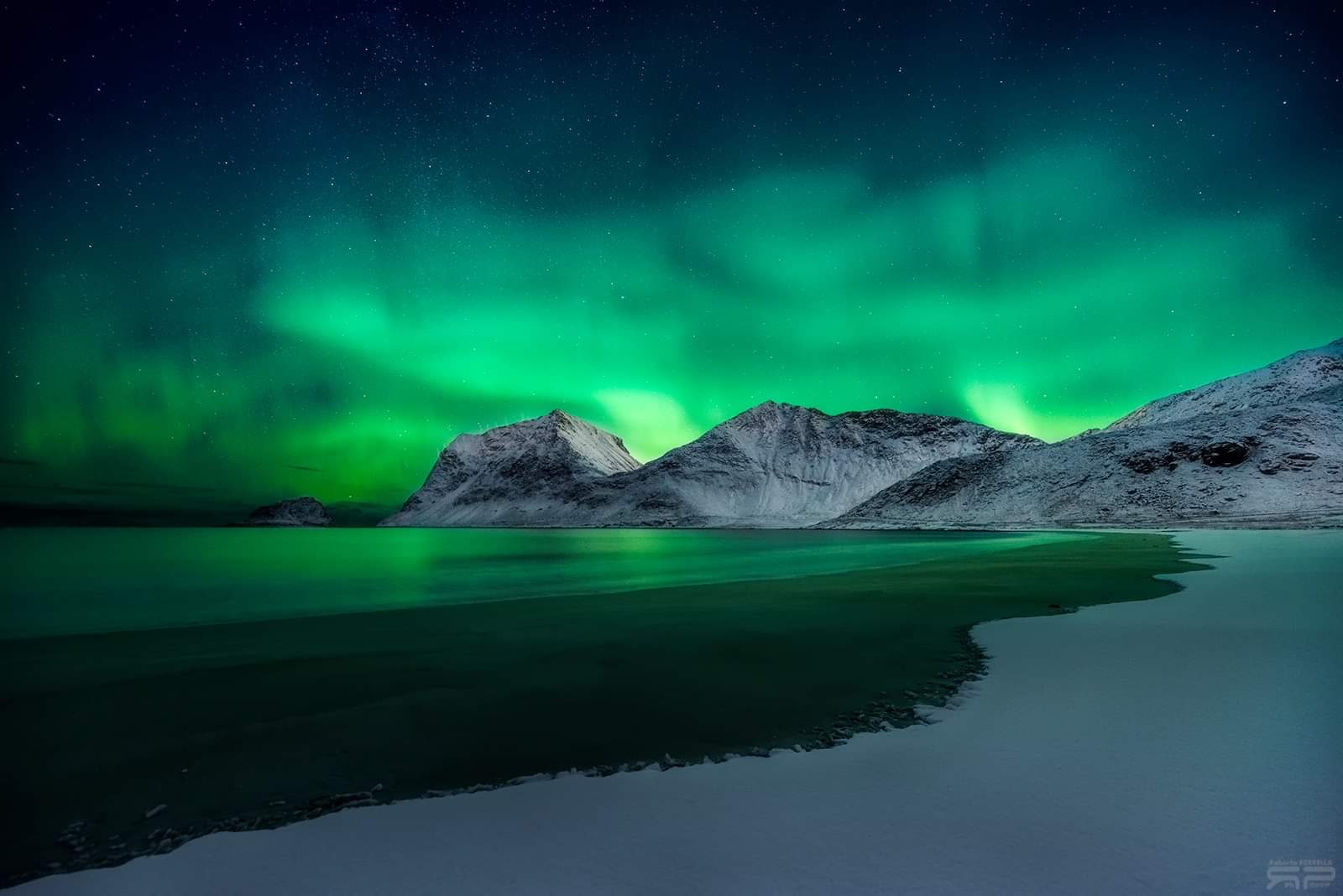 Aurora at Haukland Beach