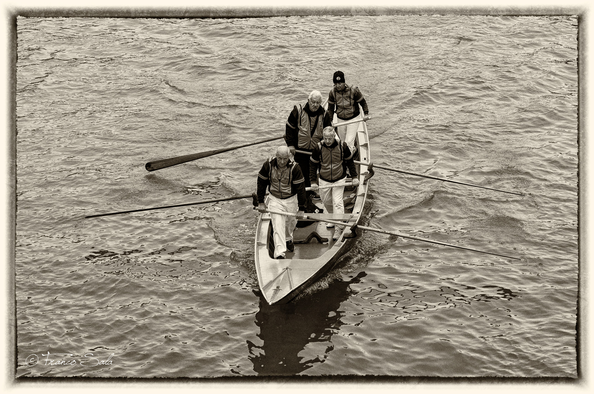 4 friends at.... Grand Canal