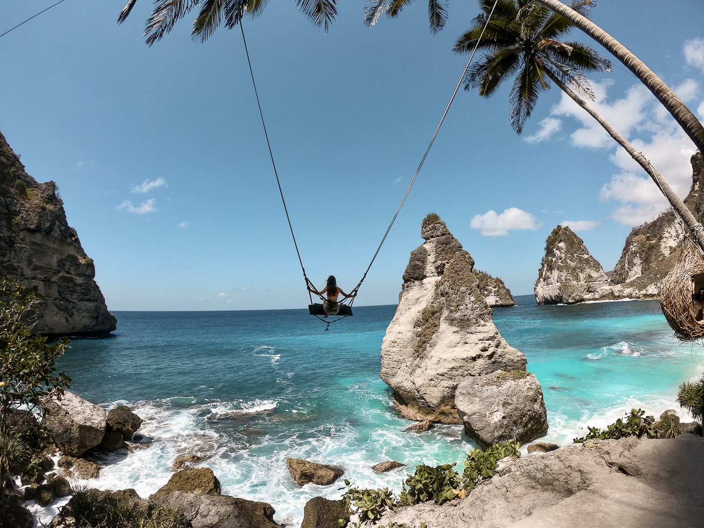 Un'altalena vista mare