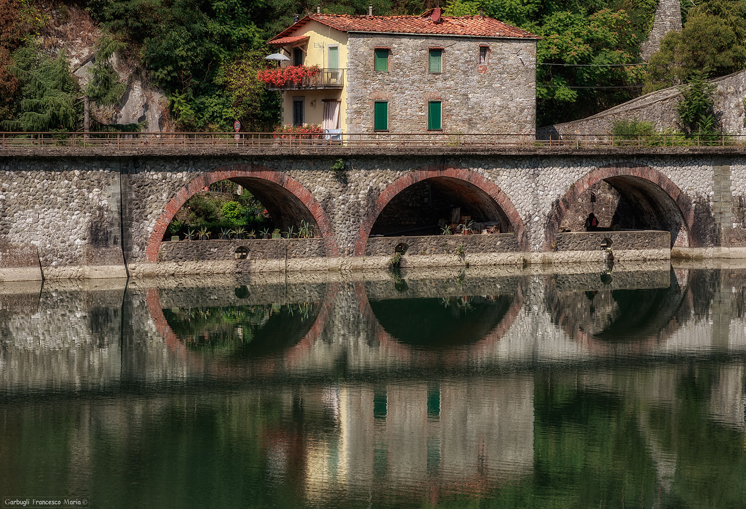 Simmetria sul Serchio Borgo A Mozzano LU