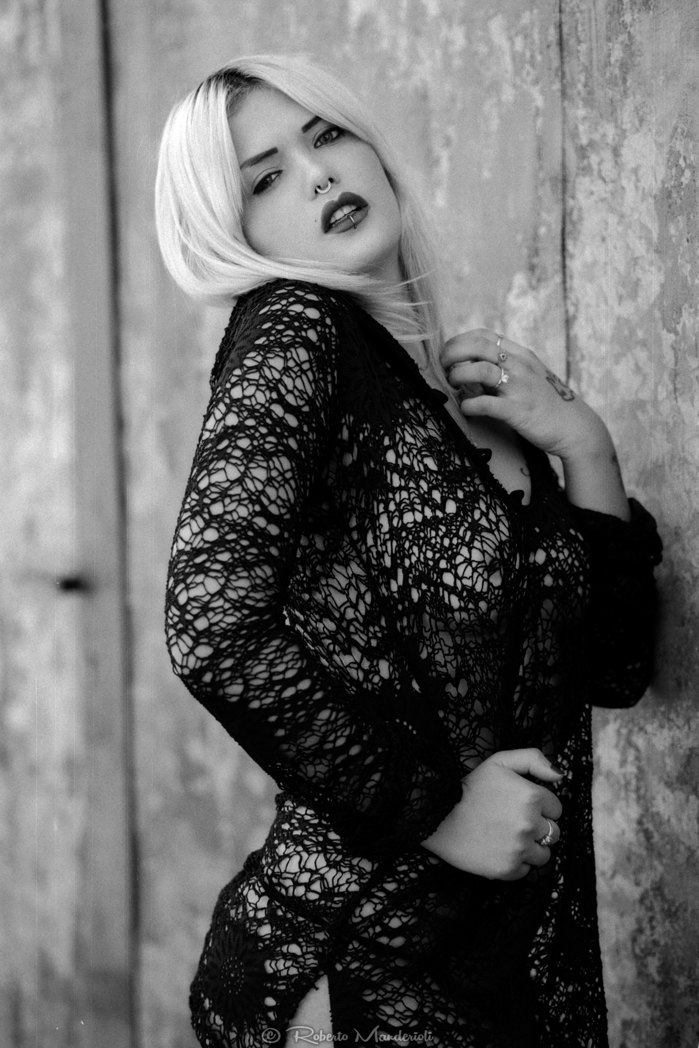 Caroline Black & White