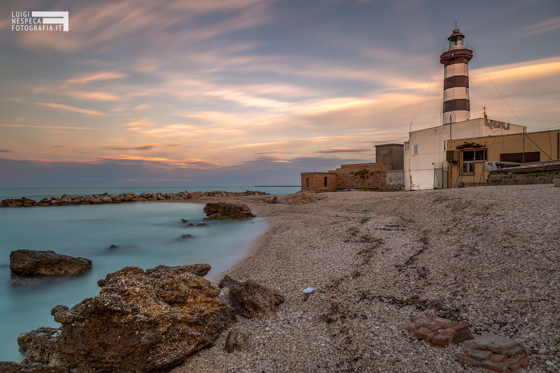 Il faro d Ortona (ch)