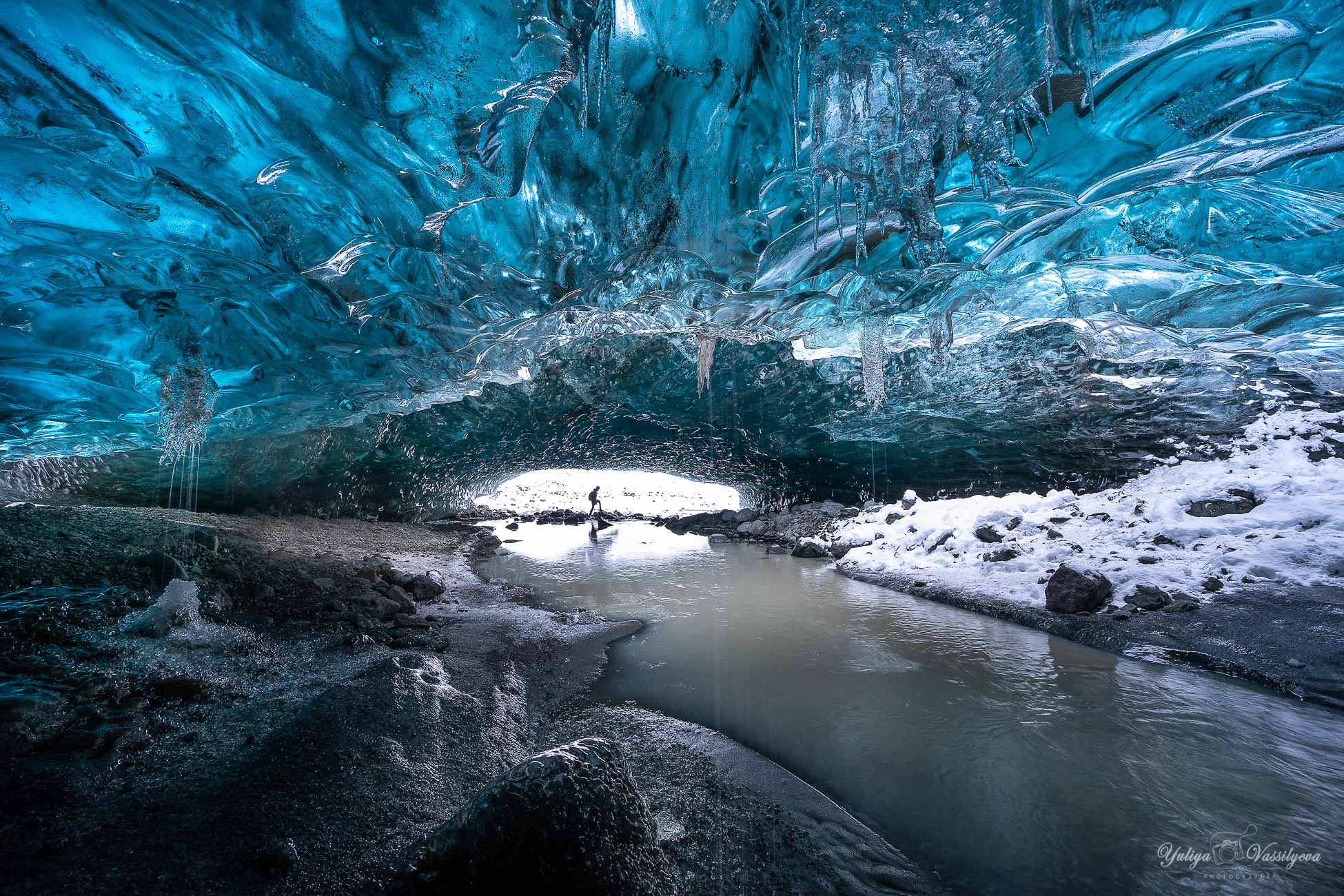 Exploring the millennial glacier